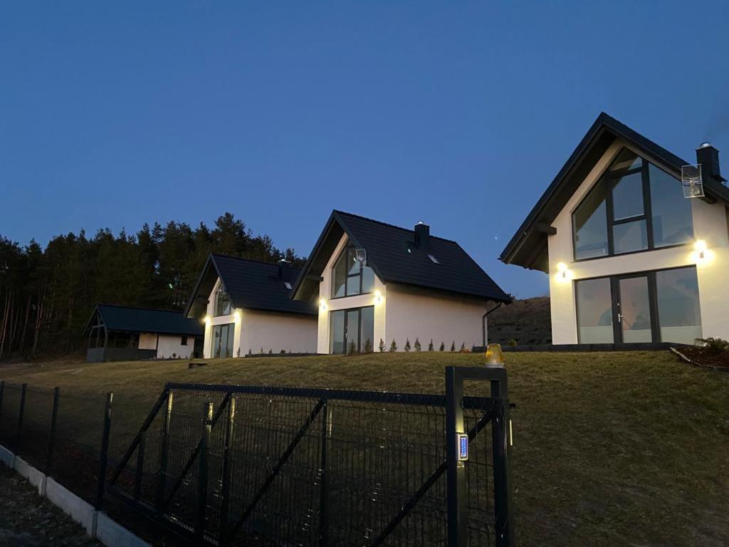 Domki U Zbyszka Nad Jeziorem Z Balia Ogrodowa! Kiedrowice Exterior foto